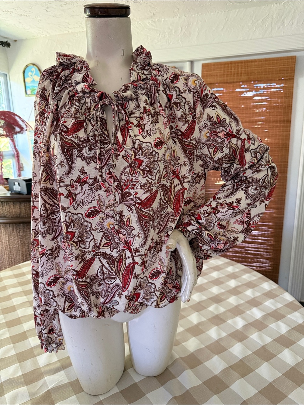MELLODAY Red Paisley Ruffle-Neck Tie Blouse